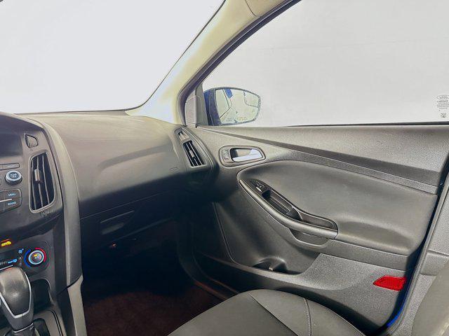 Photo of 2018 Lightning Blue Ford Focus