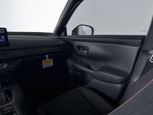 Photo of 2026 Nordic Forest Pearl Honda HR-V