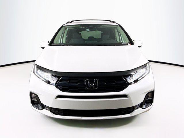 Photo of 2026 Platinum White Pearl Honda Odyssey