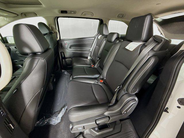 Photo of 2026 Platinum White Pearl Honda Odyssey