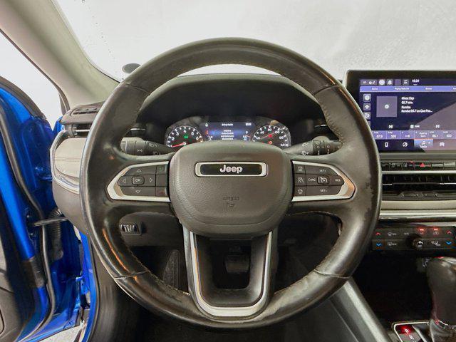 Photo of 2022 Laser Blue Pearlcoat Jeep Compass