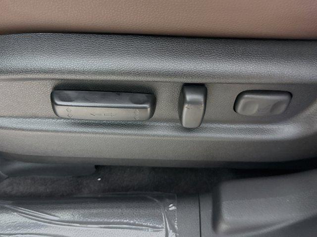 Photo of 2026 Platinum White Pearl Honda Ridgeline