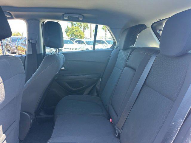 Photo of 2017 Crimson Metallic Chevrolet Trax