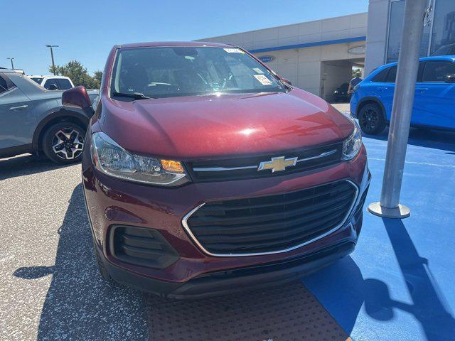 Photo of 2017 Crimson Metallic Chevrolet Trax