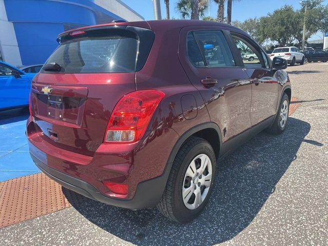 Photo of 2017 Crimson Metallic Chevrolet Trax