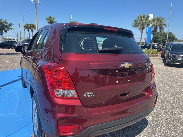 Photo of 2017 Crimson Metallic Chevrolet Trax