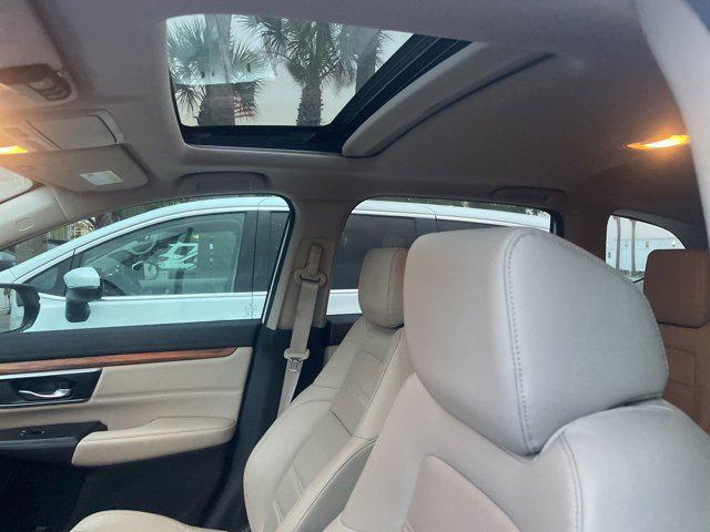 Photo of 2020 White Honda CR-V