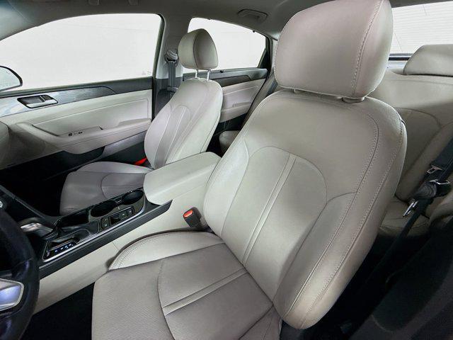 Photo of 2018 Lakeside Blue Hyundai SONATA