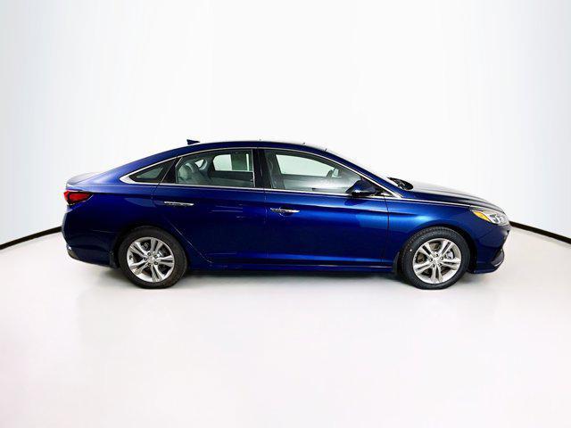 Photo of 2018 Lakeside Blue Hyundai SONATA