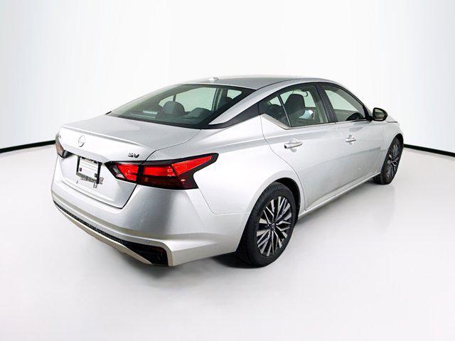 Photo of 2024 Brilliant Silver Metallic Nissan Altima