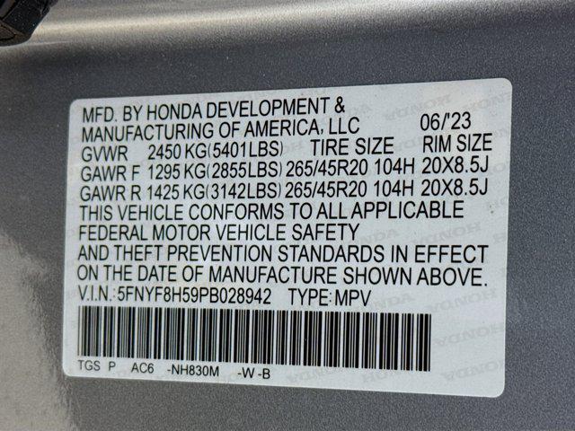 Photo of 2023 Lunar Silver Metallic Honda Passport