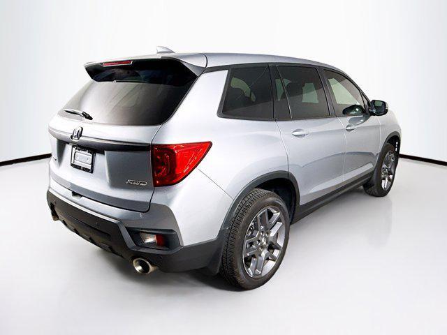 Photo of 2023 Lunar Silver Metallic Honda Passport