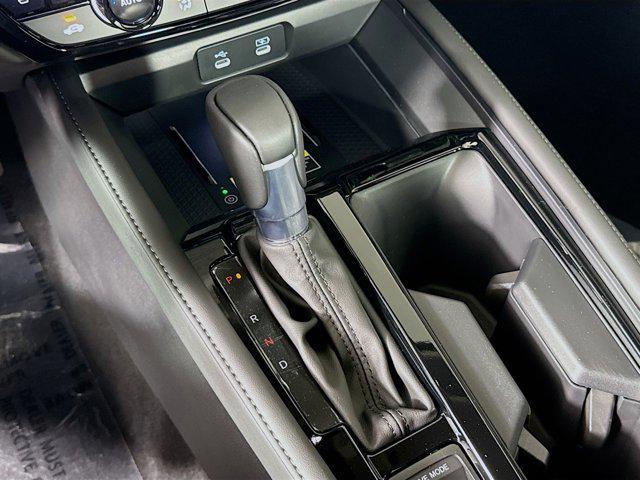 Photo of 2025 Crystal Black Pearl Honda Accord Hybrid