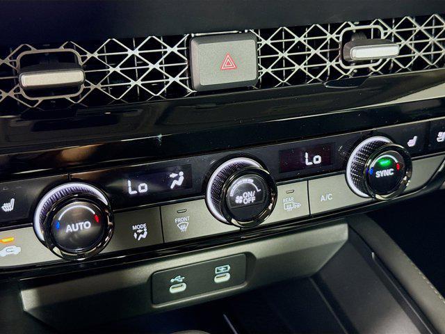 Photo of 2025 Crystal Black Pearl Honda Accord Hybrid