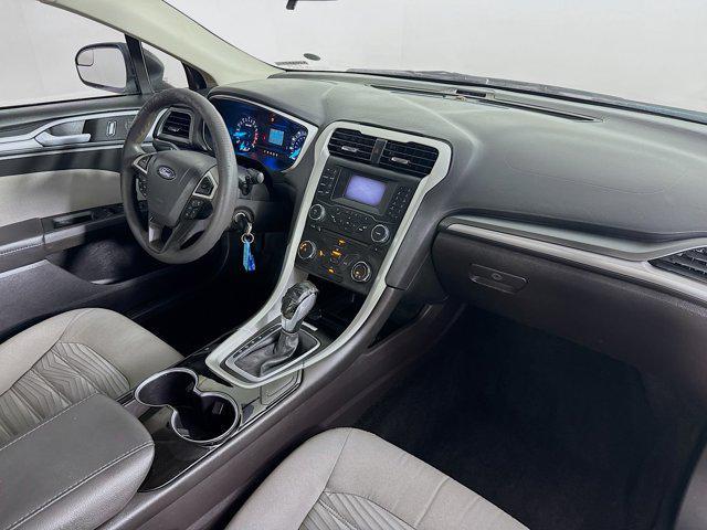 Photo of 2016 Magnetic Ford Fusion