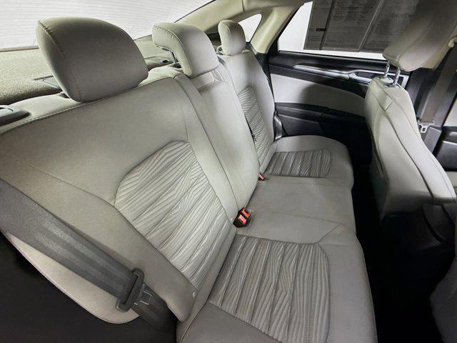 Photo of 2016 Magnetic Ford Fusion