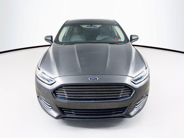 Photo of 2016 Magnetic Ford Fusion
