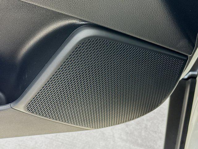 Photo of 2022 Snow White Pearl Kia Soul