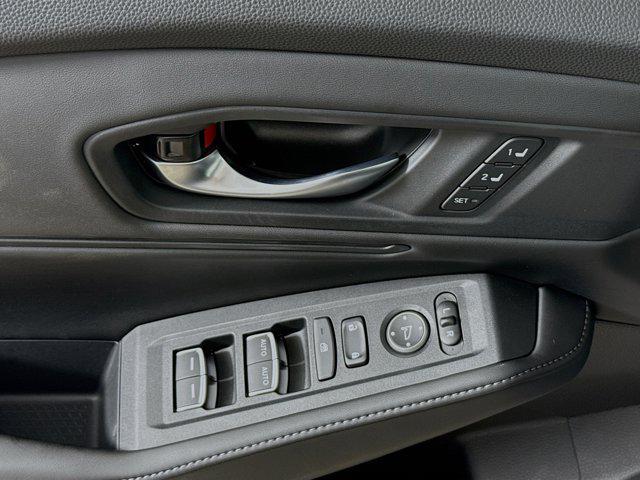 Photo of 2025 Urban Gray Pearl Honda Accord Hybrid