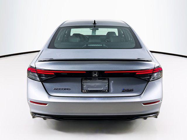 Photo of 2025 Solar Silver Metallic Honda Accord Hybrid