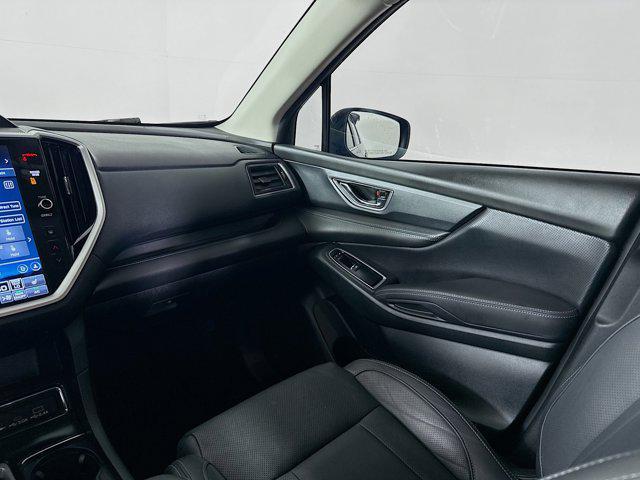 Photo of 2023 Crystal Black Pearl Subaru Ascent
