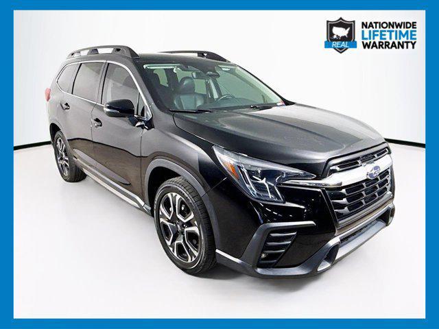 Photo of 2023 Crystal Black Pearl Subaru Ascent
