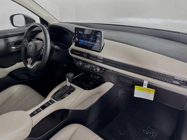 Photo of 2026 Nordic Forest Pearl Honda HR-V