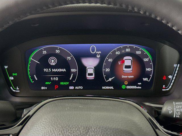 Photo of 2025 Platinum White Pearl Honda Accord Hybrid