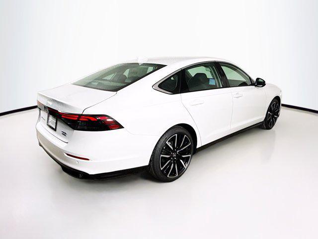Photo of 2025 Platinum White Pearl Honda Accord Hybrid