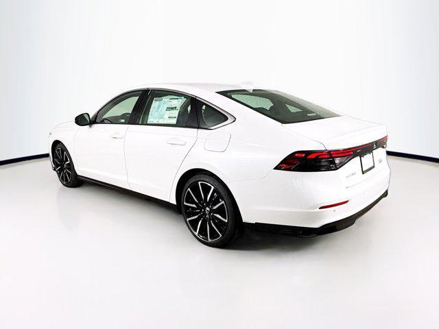Photo of 2025 Platinum White Pearl Honda Accord Hybrid
