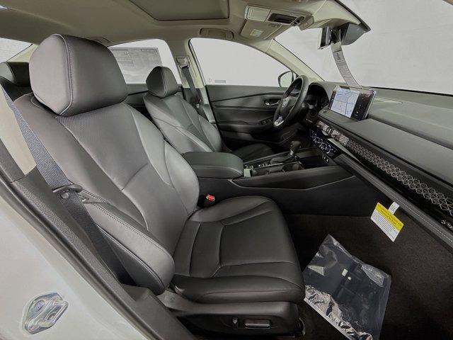 Photo of 2025 Platinum White Pearl Honda Accord Hybrid