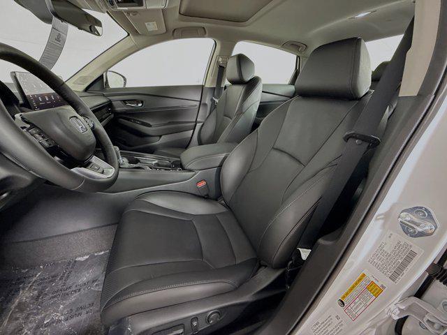Photo of 2025 Platinum White Pearl Honda Accord Hybrid