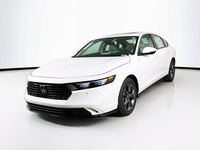 Photo of 2025 Platinum White Pearl Honda Accord Hybrid