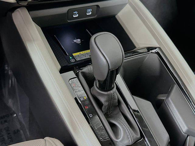 Photo of 2025 Platinum White Pearl Honda Accord Hybrid