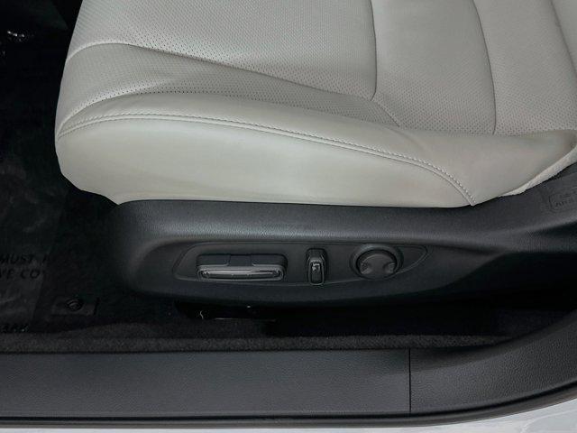 Photo of 2025 Platinum White Pearl Honda Accord Hybrid