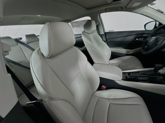 Photo of 2025 Platinum White Pearl Honda Accord Hybrid