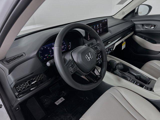 Photo of 2025 Platinum White Pearl Honda Accord Hybrid