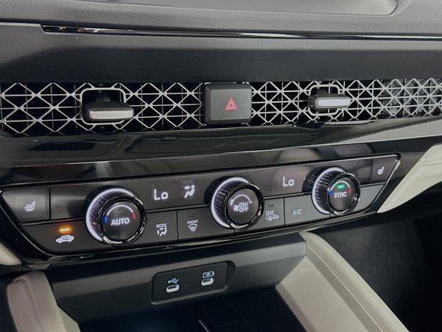 Photo of 2025 Platinum White Pearl Honda Accord Hybrid