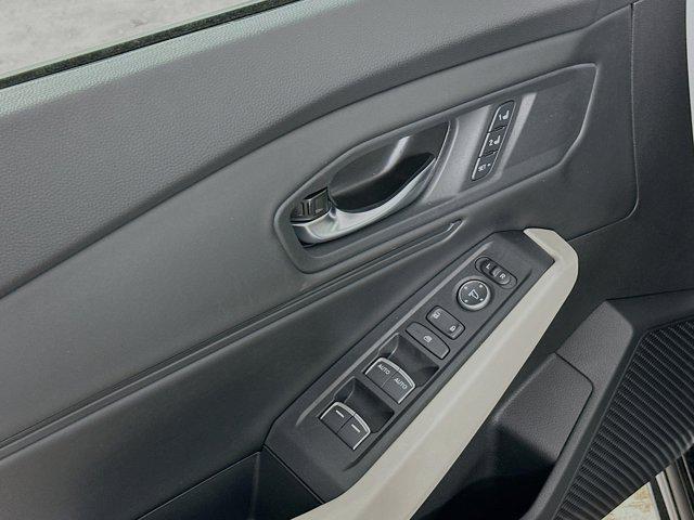 Photo of 2025 Platinum White Pearl Honda Accord Hybrid