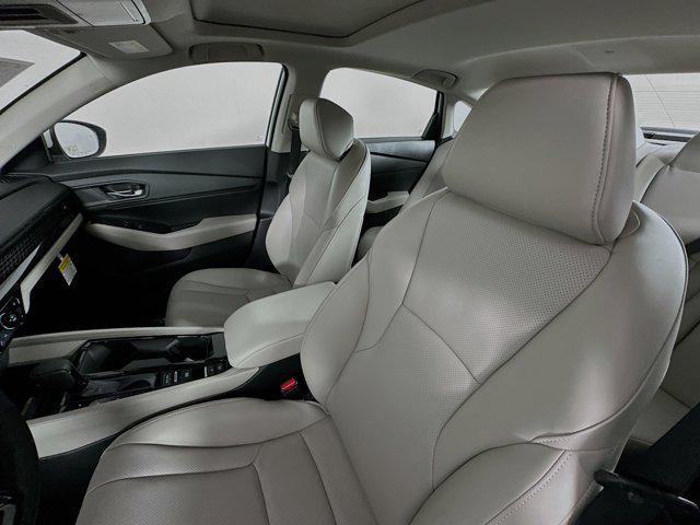 Photo of 2025 Platinum White Pearl Honda Accord Hybrid