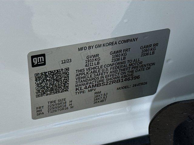 Photo of 2024 Summit White Buick Encore GX