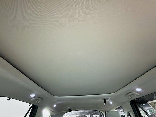 Photo of 2025 Silver Honda Pilot
