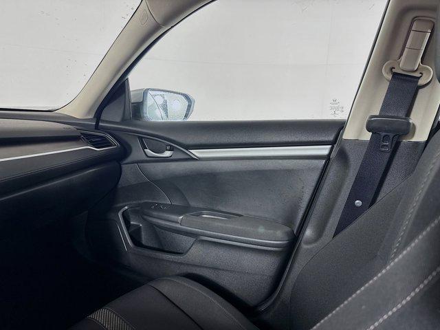 Photo of 2017 Silver Honda Civic
