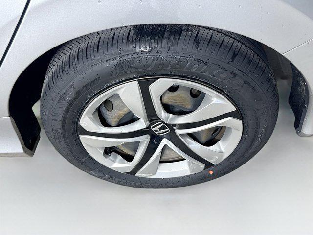 Photo of 2017 Silver Honda Civic