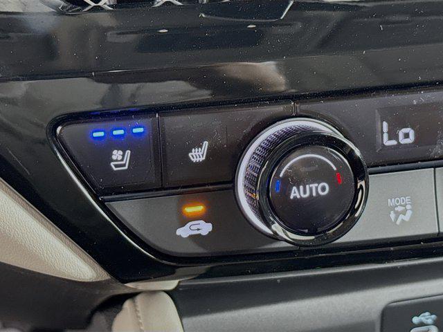 Photo of 2025 Platinum White Pearl Honda Accord Hybrid