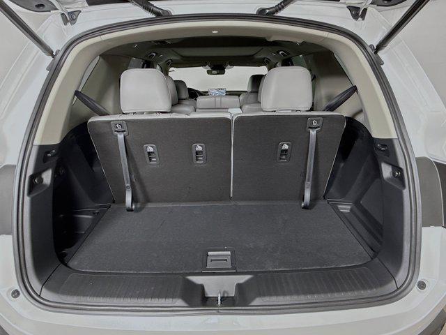 Photo of 2025 Platinum White Pearl Honda Pilot