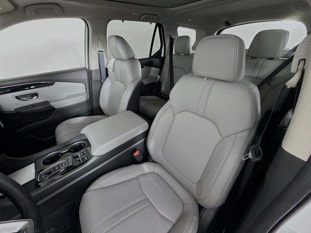 Photo of 2025 Platinum White Pearl Honda Pilot