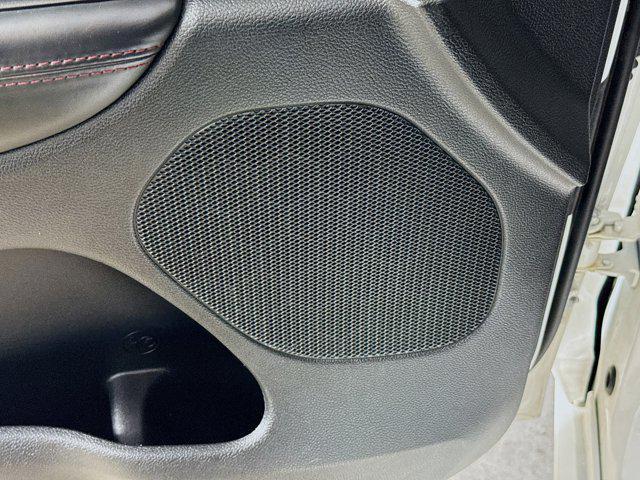 Photo of 2022 White Knuckle Clearcoat Dodge Durango