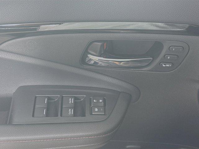 Photo of 2026 Crystal Black Pearl Honda Ridgeline
