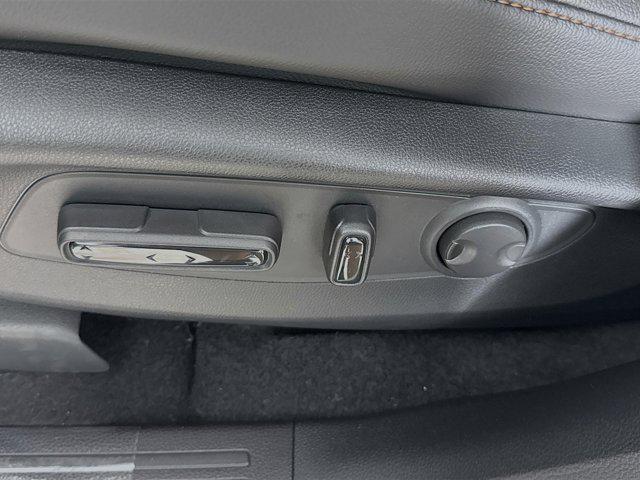 Photo of 2026 Platinum White Pearl Honda CR-V Hybrid